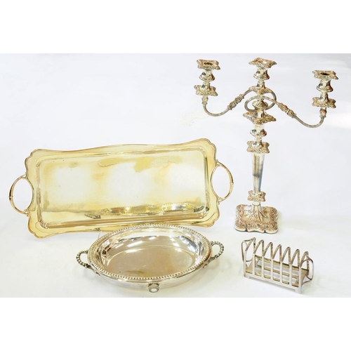 141 - MISCELLANEOUS PLATED WARE, INCLUDING TOAST RACK, CANDELABRUM, ETC