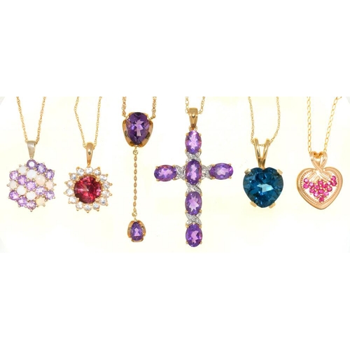 61 - SIX GEM SET PENDANTS ON GOLD CHAINS, COMPRISING AN AMETHYST DROP PENDANT IN 9CT GOLD, AN AMETHYST AN... 