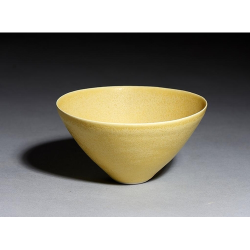 562 - DAME LUCIE RIE, DBE (1902-1995) PORCELAIN BOWL, C1960-65  the yellow oxide glaze slightly textured a... 