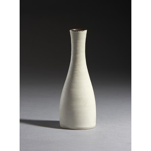 565 - DAME LUCIE RIE, DBE (1902-1995) PORCELAIN VASE, C1960-65  the white glaze stopping short of the ungl... 