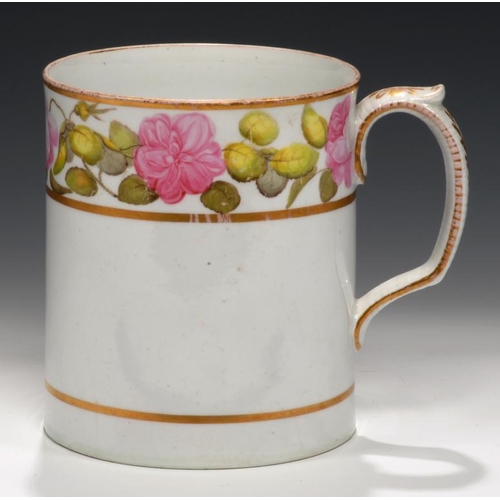 61 - AN ENGLISH PORCELAIN PORTER MUG, C1810  painted with a band of roses, 14cm h