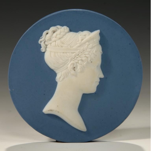 88 - A PARIS BISCUIT PORCELAIN PORTRAIT MEDALLION OF THE EMPRESS MARIE LOUISE, EARLY 19TH C  in Wedgwood ... 