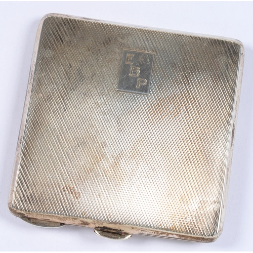 109 - A GEORGE VI SILVER COMPACT, 7 CM W, BY WILLIAM NEALE & SON, BIRMINGHAM 1949, 3OZS 13DWTS