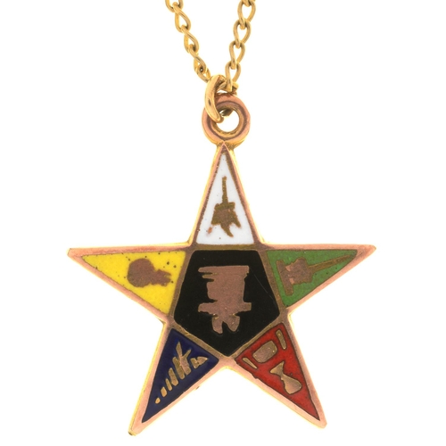 69 - A MASONIC ORDER OF THE EASTERN STAR ENAMEL PENDANT IN 9CT GOLD, BIRMINGHAM 1970, ON GOLD CHAIN MARKE... 