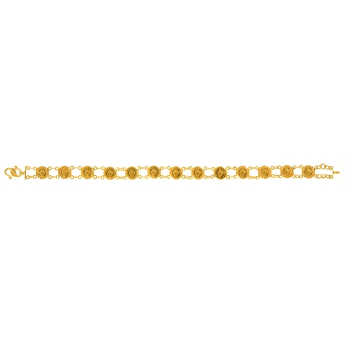 85 - A GOLD BRACELET, 16.5 CM L, MARKED 916, 7G