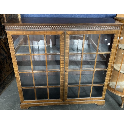 550 - A MAHOGANY GLAZED BOOKCASE, 120CM H X 121CM W