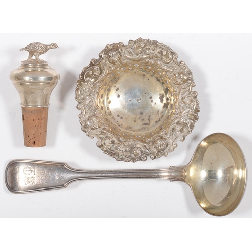 175 - A VICTORIAN DIE STAMPED SILVER SWEETMEAT DISH, 9.5CM DIAM, BY HENRY WILLIAMSON LTD., BIRMINGHAM 1898... 