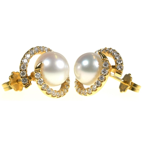 102 - A DIAMOND AND CULTURED PEARL RING AND PAIR OF SIMILAR EARRINGS, THE RING WITH 12MM CULTURED PEARL IN... 