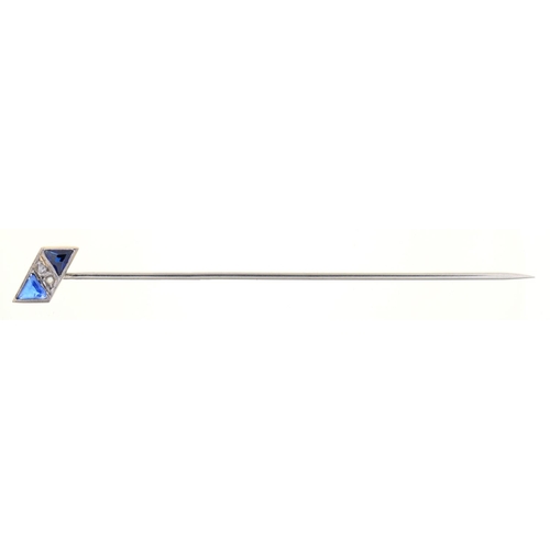 87 - A FRENCH ART DECO PLATINIUM,  DIAMOND AND  SAPPHIRE  STICKPIN, 68MM L, CONTROL MARKS, INDISTINCT MAK... 