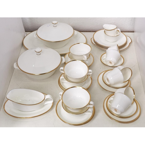 750 - A Minton Horizon pattern part breakfast service, comprising six two handled soup bowls on stands, si... 