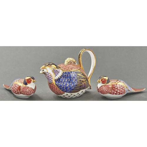 811 - A Royal Crown Derby Imari pattern Partridge teapot and cover and two paperweights, teapot 13.5cm h, ... 