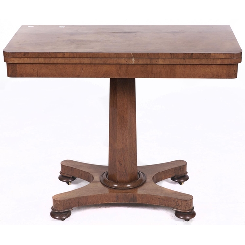 1522 - An early Victorian rosewood card table, on octagonal pillar, platform and bun feet, 91.5cm l... 