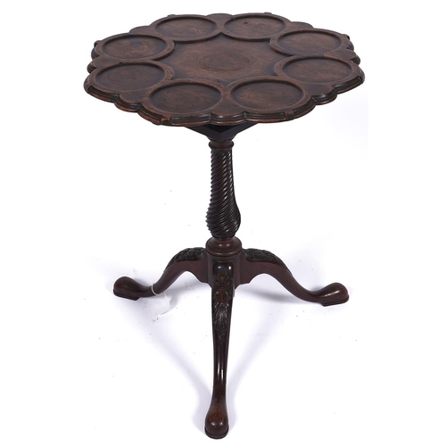 1598 - A George III mahogany supper table, c1780, the moulded top on 'birdcage' action and spirally fluted ... 