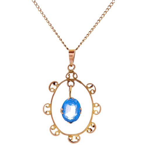 248 - A blue paste openwork pendant, early 20th c, in gold, indistinctly marked, on a gold necklet, 2.2g (... 