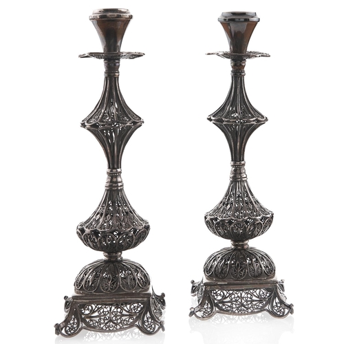 356 - A pair of silver filigree candlesticks, 20th c, 20cm h, marked 925, 12ozs 5dwts