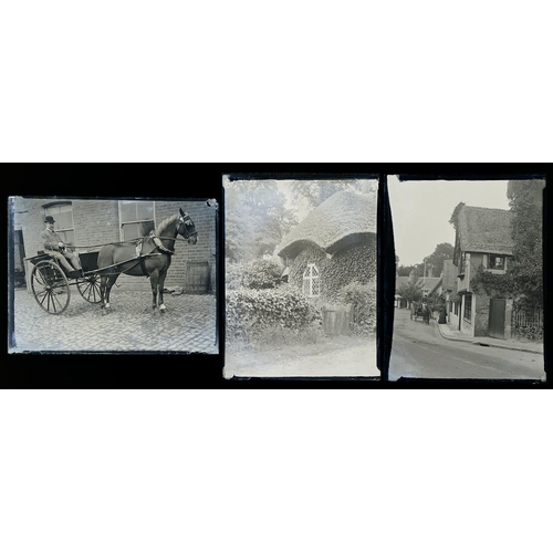 1152 - Photographer unknown, early 20th c - A collection of quarter plate (8 x 11cm) glass negatives, of th... 