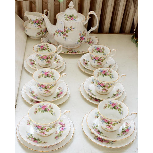 1001 - A Royal Albert Moss Rose pattern tea service, printed mark