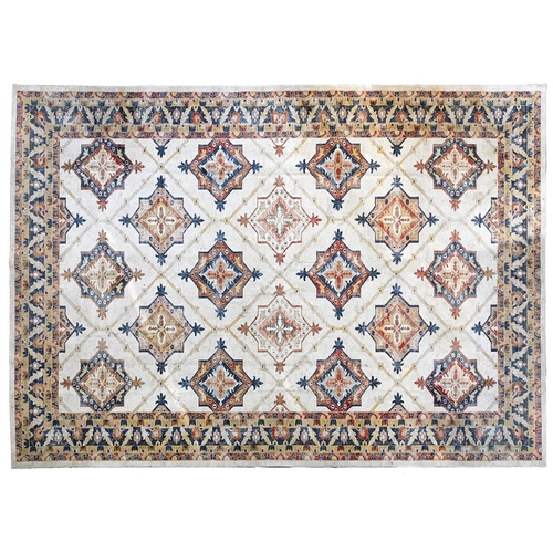 72 - A Turkish rug, modern, 470 x 699cm