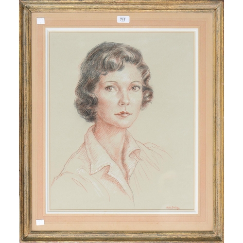 717 - Mary Winona Mannin ('Molly') Bishop, later Lady Montagu-Douglas-Scott (1911-1998) - Portrait of a Yo... 