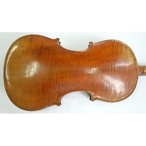 623 - A violin, early 20th c, with one-piece back, length of back 36cm, two tennis rackets, a small leathe... 