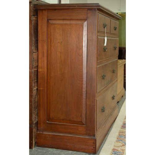 901 - A Victorian walnut and maple chest of drawers, the sides panelled, 107cm h; 49 x 107cm... 