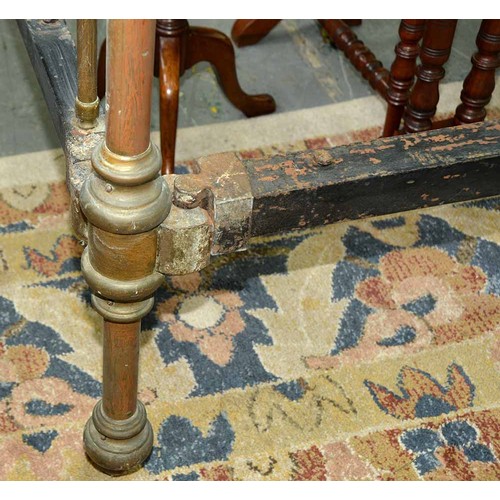 918 - An Edwardian brass bedstead, with railed foot and headboards, 137cm w, with bed irons... 