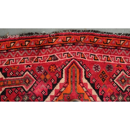 1340 - A rug, 154 x 204cm