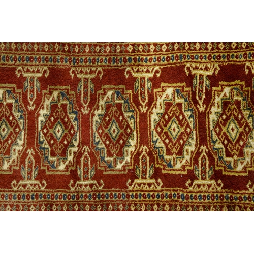 1369 - A rug, 80 x 124cm