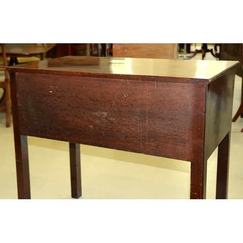 1243 - A George III mahogany lowboy, with moulded top and fitted three cockbeaded drawers to the arched apr... 