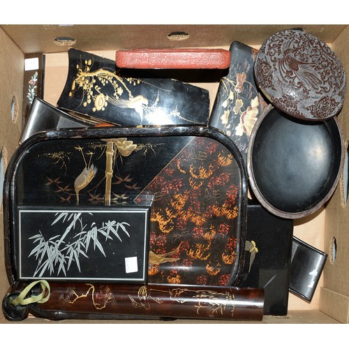 547 - Miscellaneous Chinese and Japanese lacquer articles, to include a carved box and cover and a cinnaba... 