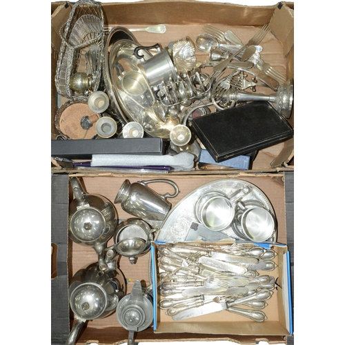 426 - Miscellaneous plated ware, including flatware and pewter articles