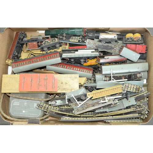 938 - Miscellaneous Hornby Dublo gauge locomotives, rolling stock and accessories, including three rail tr... 