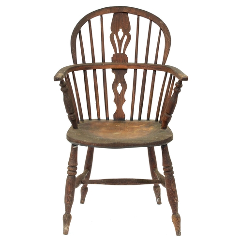 548 - An ash low back Windsor chair, Lincolnshire, mid 19th c, with elm seat, seat height 42cm... 