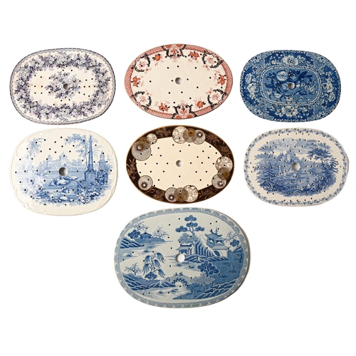 68 - Four Staffordshire blue printed earthenware drainers, first half 19th c, including chinoiserie and I... 