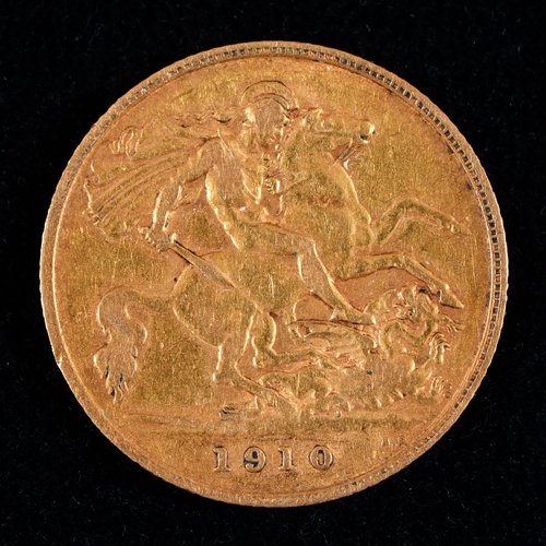 114 - Gold coin. Half sovereign 1910