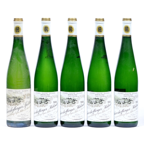 473 - Scharzhofberger Kabinett 2001, four bottles and Scharzhofberger Spatlese, 1985, one bottle, foil cap... 