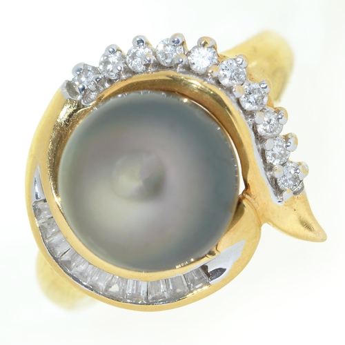 76 - A grey cultured pearl and diamond ring, with approx. 10mm central cultured pearl, in gold marked 18k... 