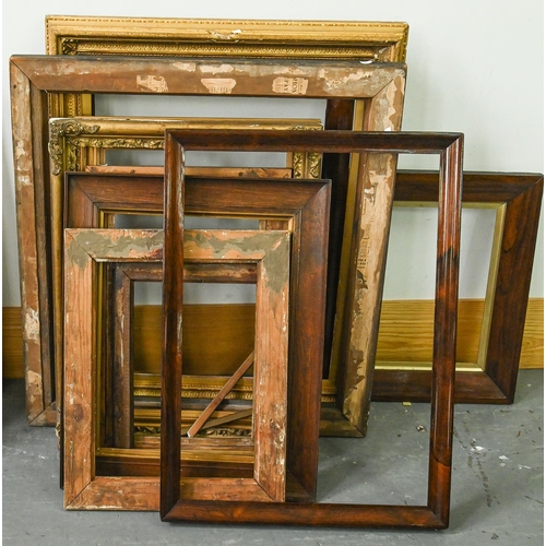 952 - Miscellaneous 19th c rosewood and gilt picture frames, various sizes to 91 x 76cm