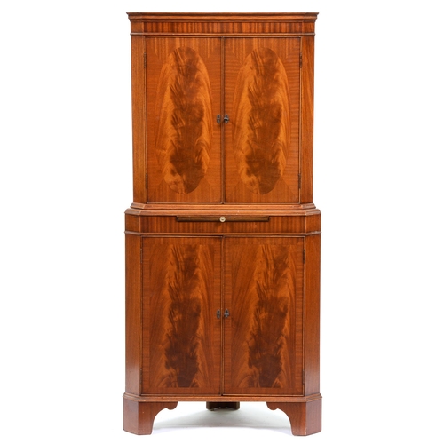 991 - A mahogany standing corner cupboard, late 20th c, 160cm h; 41 x 71cm