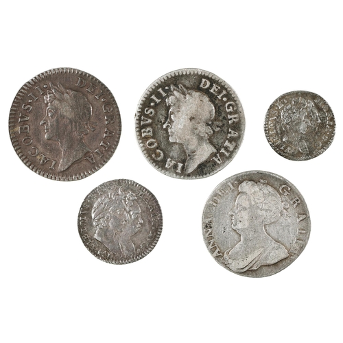 438 - Maundy odds, James II, 4d, 1687/6 almost Fine; another 1687 good Fine; William & Mary, 2d, 1692 ... 