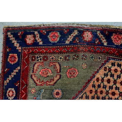 1256 - A rug, 142 x 276cm