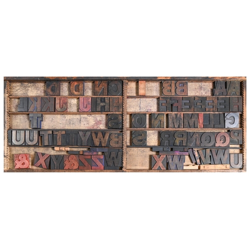 1375 - British Letterpress Printing. A case of wood type, (woodletter) first half 20th c, including 'A' wit... 