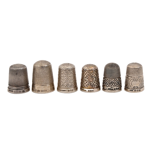 413 - One Victorian, One Edward VII and four George 5 silver thimbles, various sizes, all Birmingham, by v... 