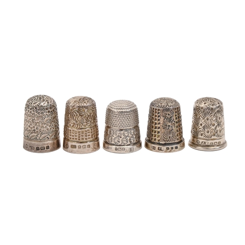 414 - Five Victorian-George V silver thimbles, one Blackberry pattern, various sizes, all Birmingham, two ... 