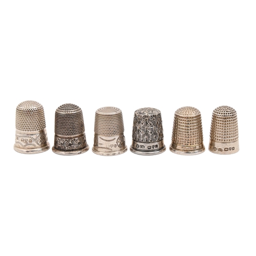 422 - Six Edwardian and George V silver thimbles, one of Princess May pattern, various sizes, one Birmingh... 