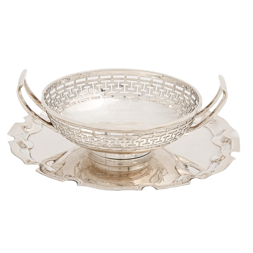 473 - A George V two handled pierced silver bonbon dish, 10.5cm diam, by Harrodd Stores Ltd, London 1912 a... 