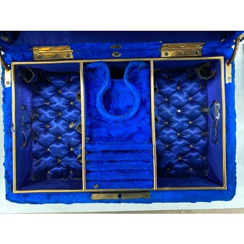 281 - A Palais Royal musical gilt brass mounted bright blue plush jewel box, late 19th c, with Swiss movem... 