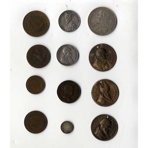 555 - European Coins, Papal States, Gregory XVI, Scudo, 1831, 26.3gm, choice VF; Greece, 5L 1833, 10L 1830... 