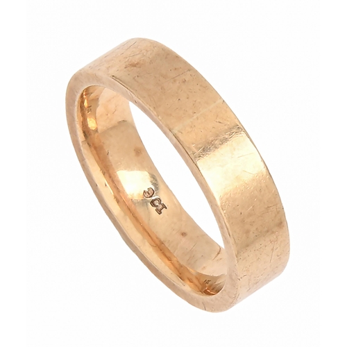 109 - A gold wedding band, marked 9ct, 8.3g, size S