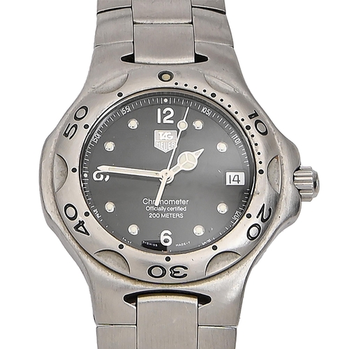 81 - A Tag Heuer stainless steel self winding gentleman's wristwatch, Ref WL 5111, No 171440, approximate... 